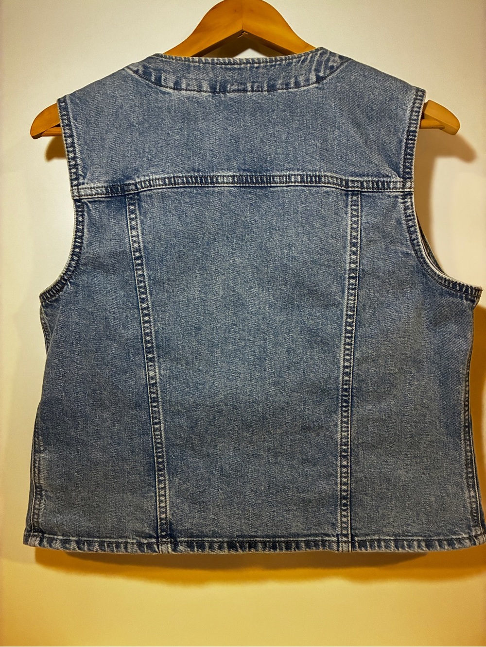 Medium Blue Denim Vest Like New Fair Trade Certified Factory - Picture 2 of 5